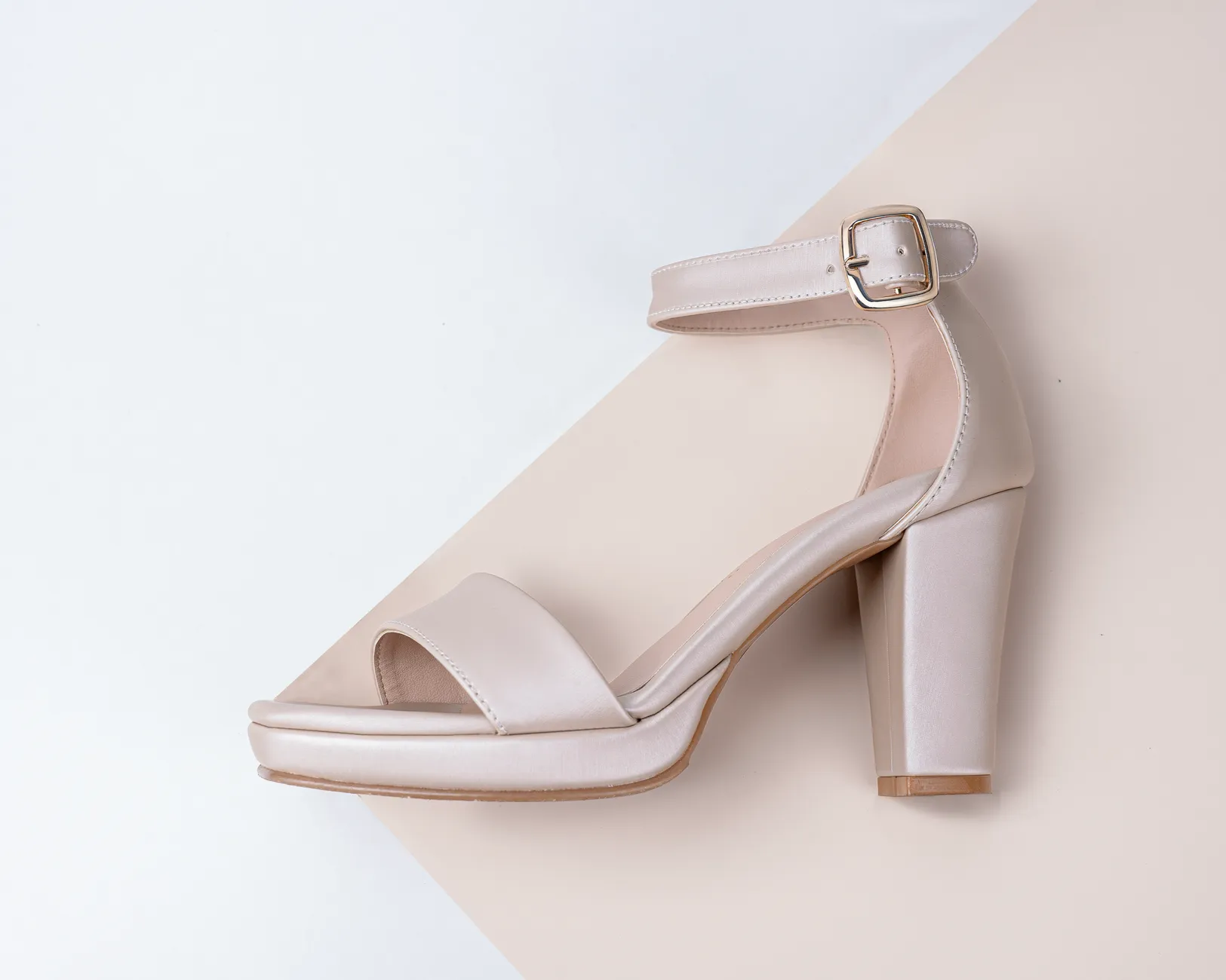 蛋黄儿收银一体机与条码秤在门店收银场景中的协同应用解析