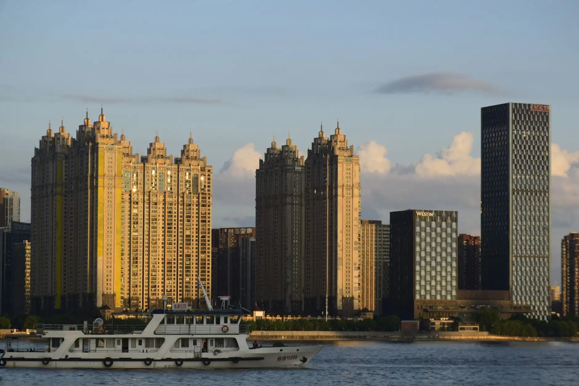 蛋黄儿收银一体机与条码秤组合方案：门店硬件选型要点解析
